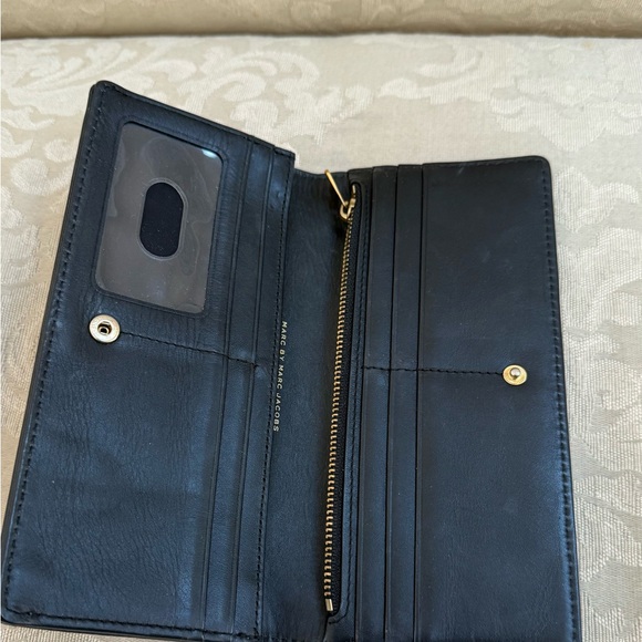 Marc Jacobs Wallet - Picture 4 of 13